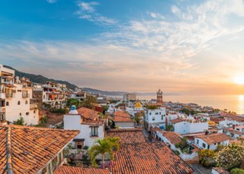 Puerto Vallarta cumple 107 años de fundación