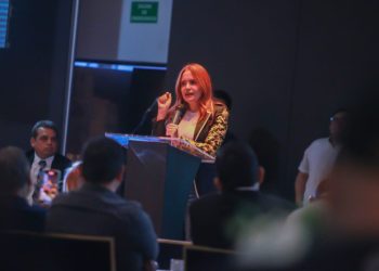 Agrupaciones religiosas de Nuevo León son convocadas por Clara Luz Flores a sumarse a iniciativas de paz