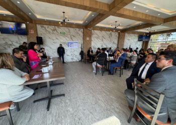 Magistrada Estela Fuentes Jiménez expone su visión de justicia a vecinos de Coyoacán