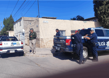 Realizan Bomberos y Guardianes Ecológicos del Municipio de Chihuahua recorridos para detectar viviendas riesgosas