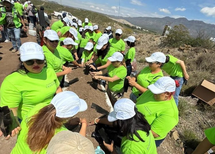 Fundación Traxión moviliza a miles en la Jornada Nacional de Voluntarios en Axión 2025
