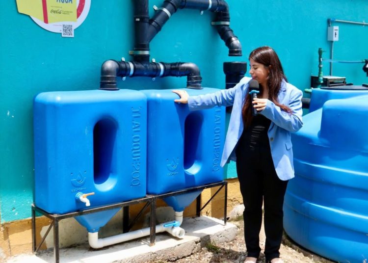 Coca-Cola FEMSA, Rotoplas e Isla Urbana llevan el programa “Escuelas con Agua” a Tabasco
