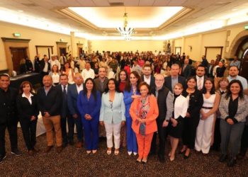 Empresarios del Bajío reconocen al secretario de Turismo de Acapulco por su labor en la reactivación del destino