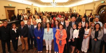 Empresarios del Bajío reconocen al secretario de Turismo de Acapulco por su labor en la reactivación del destino
