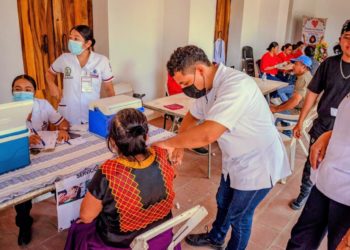 Culmina con éxito Brigada de Salud Gratuita en beneficio de la comunidad Muxe/Ngüiú LGBTTTIQ+