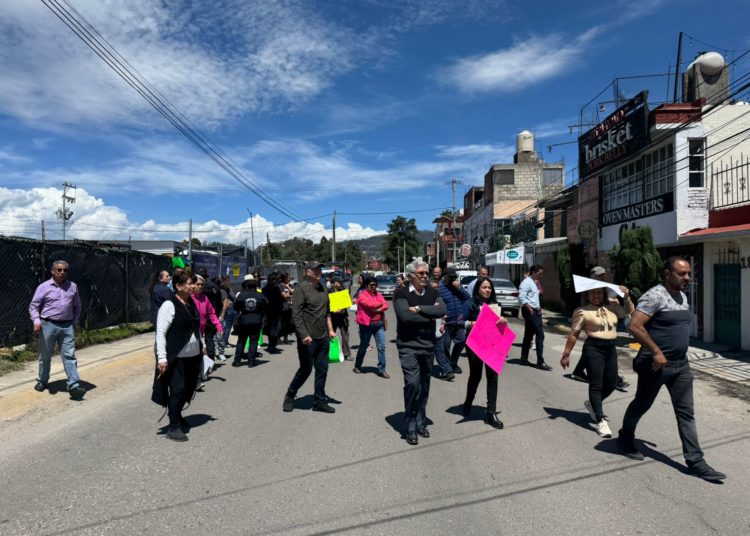 Obras irregulares en la Colonia Independencia de Toluca