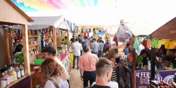 Invitan a la Gran Fiesta del Mezcal 2025 de Santiago Matatlán