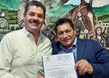 Balean al secretario de ayuntamiento de Cuautla al abordar su auto en Morelos