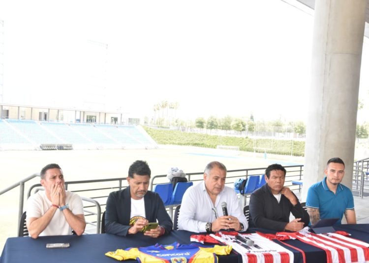 Calientan ex futbolistas clásicos de leyendas Tigres vs Rayados y América vs Chivas