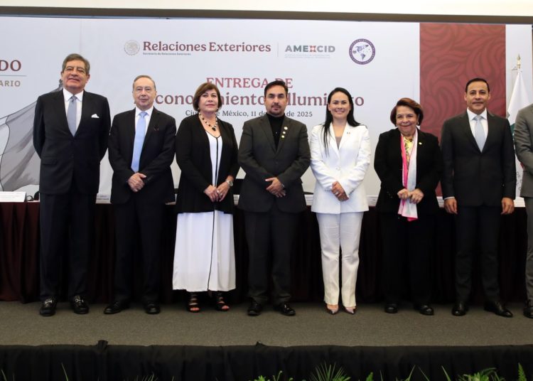 Reconocen labor de magistraturas del TEPJF en ceremonia del Día de las Abogadas y Abogados