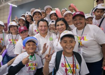 Niñas y niños de Yucatán disfrutan vacaciones con “Báaxal Paal Renacimiento 2025”