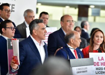 Denuncia PRI ante FGR a Adán Augusto, AMLO, Andy López Beltrán, gobernadores y ex gobernadores de Morena por vínculos con el crimen organizado