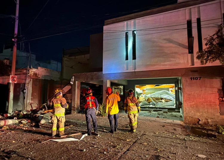 Explosión nocturna sacude Aguascalientes y deja 20 viviendas dañadas