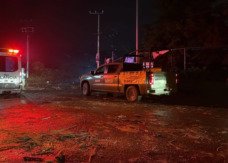 Por fuertes lluvias, se desborda río en Tenango del Valle, Estado de México
