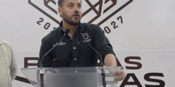 Alcalde de Piedras Negras explota contra periodista que le preguntó si se sometería a prueba de antidoping