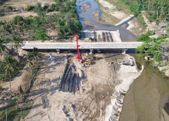 Más de mil 100 km de carreteras y caminos conectarán zonas indígenas y municipios de Guerrero y Oaxaca