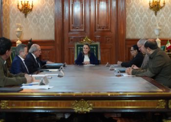 Instala Sheinbaum comisión presidencial para reforma electoral