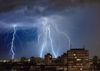 Alertan por tormenta negra que afectará hoy a la Ciudad de México y al Estado de México