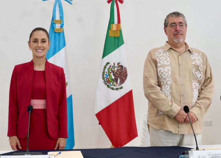 Sheinbaum y Arévalo acuerdan reforzar seguridad binacional y ampliar Tren Maya a Guatemala y Belice