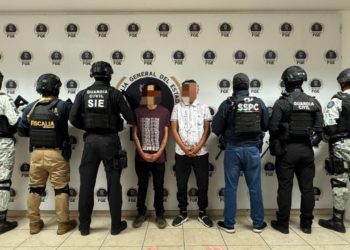 Fuerzas estatales y federales detienen a dos presuntos extorsionadores en Uruapan