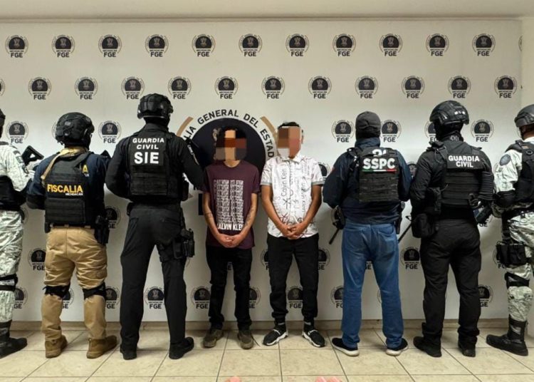 Fuerzas estatales y federales detienen a dos presuntos extorsionadores en Uruapan