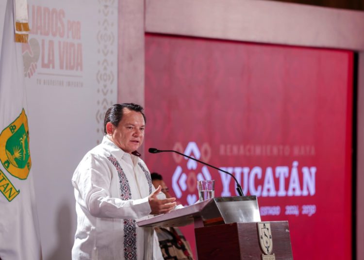 Gobierno de Yucatán despliega operativo para atender marea roja