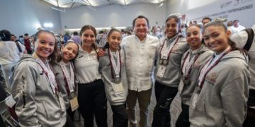 Reconocen a medallistas yucatecos con estímulos económicos