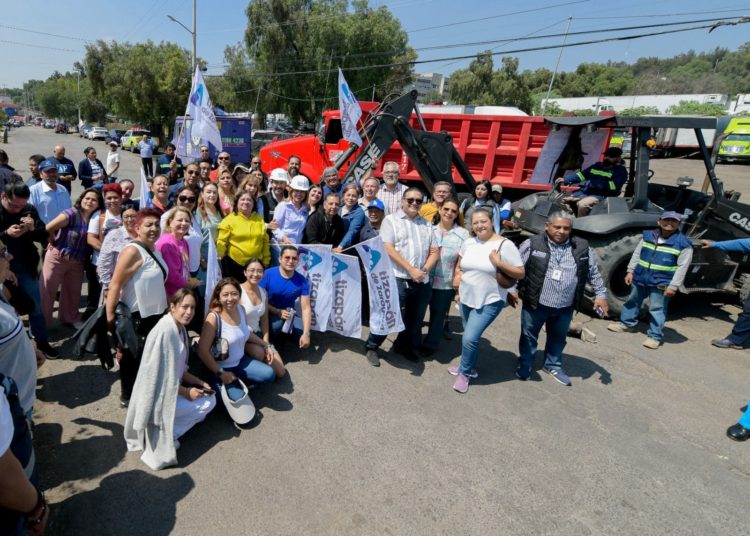 Gobierno de Pedro Rodríguez sigue cumpliendo a más familias de Atizapán de Zaragoza, con la rehabilitación integral del Boulevard Calacoaya