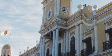 Denuncia ante FGR involucra a coordinador jurídico de Nayarit en presuntos favores inmobiliarios en Bahía de Banderas