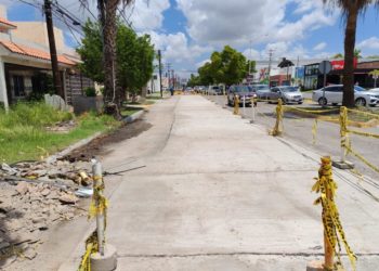 Avanzan trabajos de pavimentación y bacheo en Ahome