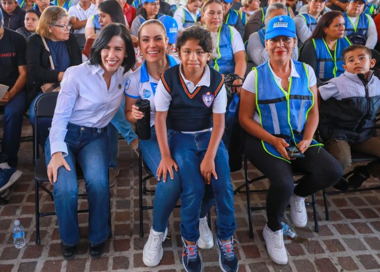 Con la entrega de apoyos ‘Quiero a León’, el municipio reafirma su compromiso de que nadie se quede atrás