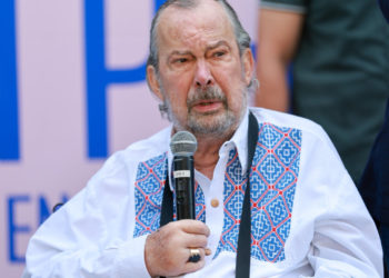 Mauricio Fernández Garza pide licencia como alcalde de San Pedro por problemas de salud