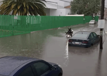 Lluvias e inundaciones desquician transporte y colonias de Ecatepec