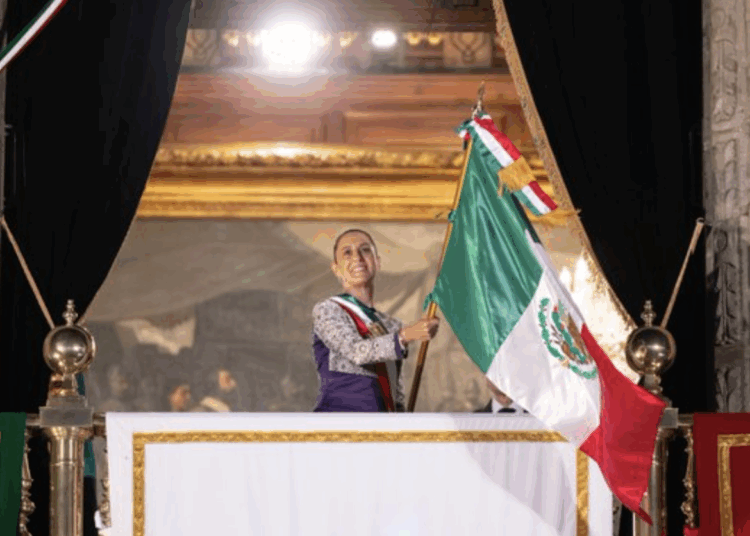 Claudia Sheinbaum reconoce a mujeres en la independencia