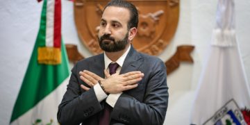 Rinde protesta Farah como Alcalde sustituto de San Pedro