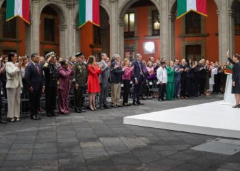 “Vamos bien y vamos a ir mejor”: Sheinbaum presume disminución de la pobreza en Primer Informe