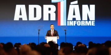 Refrenda Adrián compromiso de trabajo para los regiomontanos con planeación y experiencia