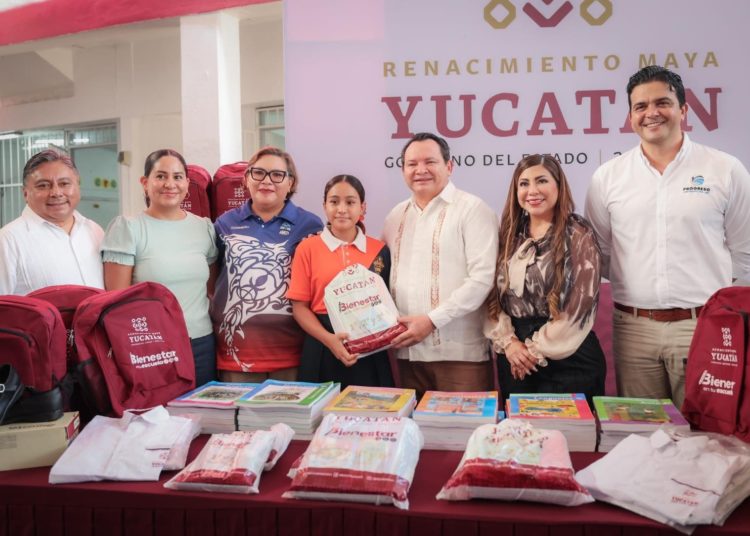 Gobernador Díaz Mena renueva escuela con casi 100 años de historia en Progreso