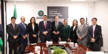 Eruviel Ávila y Rolando Zapata comparten avances rumbo a una ley de IA; intercambio de iniciativas en San Lázaro