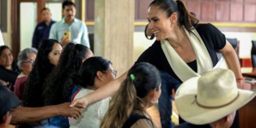 Garantiza municipio de León agua potable a habitantes de la localidad de La Arcina