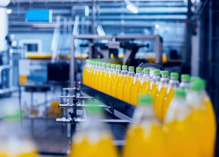 Aumento del IEPS a bebidas saborizadas amenaza empleos y consumo