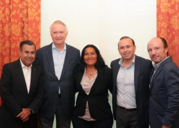 Abelina López Rodríguez reconoce a Antonio Cosío Pando por asumir la presidencia del CNET