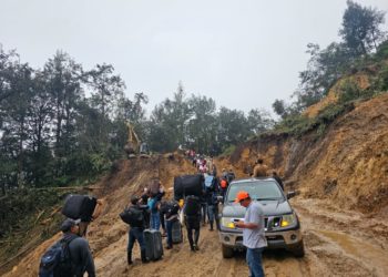 Atienden 358 interrupciones por lluvias en carreteras estatales y caminos alimentadores