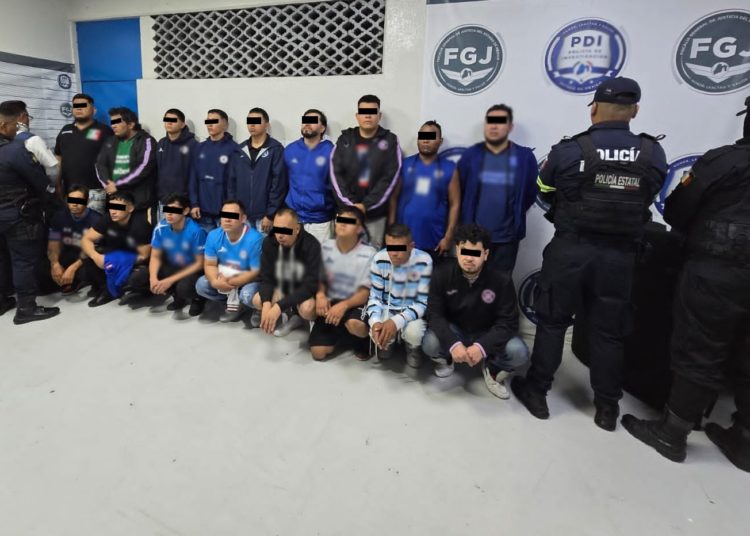 Detienen por lesiones a barra de animación de equipo de fútbol