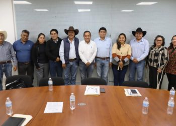 Atiende Secretaría de Bienestar a autoridades del municipio indígena de Hueyapan