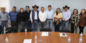 Atiende Secretaría de Bienestar a autoridades del municipio indígena de Hueyapan