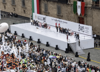 Monreal se dice “encorralado” en el Zócalo tras presunto “desaire” a Sheinbaum