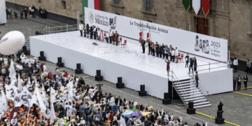 Monreal se dice “encorralado” en el Zócalo tras presunto “desaire” a Sheinbaum