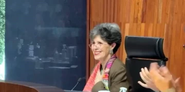 Despiden a Janine Otálora en el TEPJF