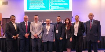 Reconocen a presidente de la ema con premio Agapito González 2025